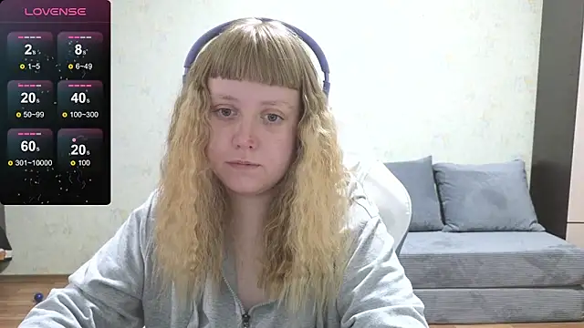 Snapshot of June_shy0 chatting on May 17, 2026, 6:55 am June shy0 online show from May 17, 2026, 6:55 am