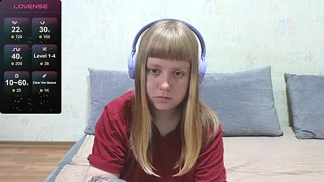 Snapshot of June_shy0 chatting on May 31, 2026, 8:10 am June shy0 online show from May 31, 2026, 8:10 am