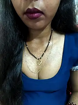 Snapshot of Sharmila-Singh chatting on June 3, 2026, 4:48 am Sharmila-Singh online show from June 3, 2026, 4:48 am