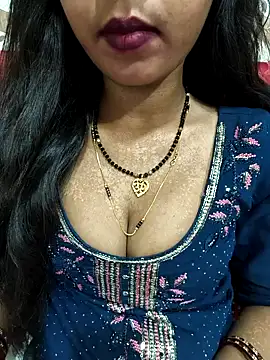 Snapshot of Sharmila-Singh chatting on June 7, 2026, 6:33 pm Sharmila-Singh online show from June 7, 2026, 6:33 pm