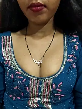 Snapshot of Sharmila-Singh chatting on July 8, 2026, 8:19 am Sharmila-Singh online show from July 8, 2026, 8:19 am