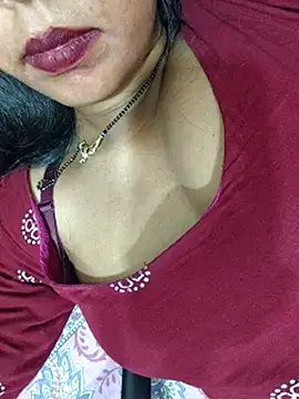 Snapshot of Sharmila-Singh chatting on July 9, 2026, 8:35 pm Sharmila-Singh online show from July 9, 2026, 8:35 pm