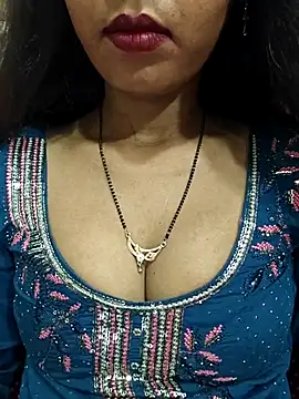 Snapshot of Sharmila-Singh chatting on July 11, 2026, 8:17 am Sharmila-Singh online show from July 11, 2026, 8:17 am