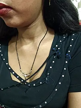 Snapshot of Sharmila-Singh chatting on July 30, 2026, 8:02 am Sharmila-Singh online show from July 30, 2026, 8:02 am