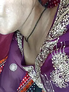 Snapshot of Sharmila-Singh chatting on August 3, 2026, 9:40 pm Sharmila-Singh online show from August 3, 2026, 9:40 pm