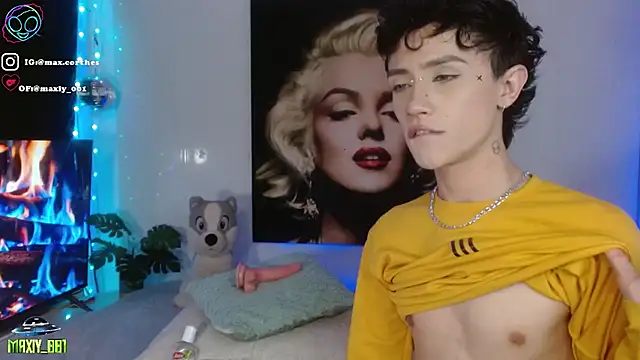 maxiy 001 online show from February 4, 2026, 3:12 am