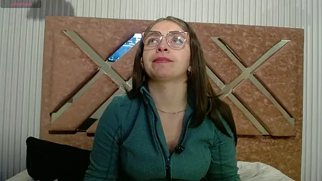  isaabellaa online show from June 16, 2026, 12:41 pm
