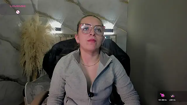 Snapshot of _isaabellaa chatting on July 30, 2026, 12:59 pm isaabellaa online show from July 30, 2026, 12:59 pm