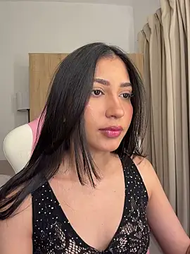Sweetnaughtygirl  online show from August 2, 2026, 9:24 pm