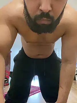 malout123J online show from April 4, 2026, 3:53 pm