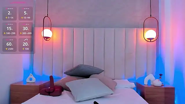 Snapshot of Hanna_Moonlight_ chatting on October 10, 2025, 8:30 pm Hanna Moonlight online show from October 10, 2025, 8:30 pm