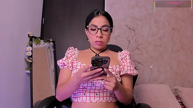 Snapshot of Mia_Gothzx chatting on June 22, 2026, 9:56 pm Mia Gothzx online show from June 22, 2026, 9:56 pm