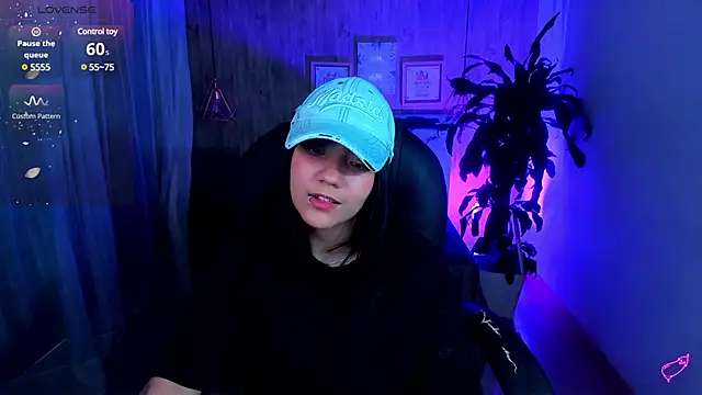 Snapshot of miichael_black chatting on January 18, 2025, 2:23 pm miichael black online show from January 18, 2025, 2:23 pm