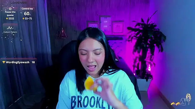 Snapshot of miichael_black chatting on January 24, 2025, 4:06 pm miichael black online show from January 24, 2025, 4:06 pm