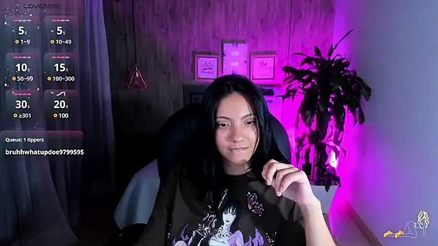 Snapshot of miichael_black chatting on January 26, 2025, 10:45 am miichael black online show from January 26, 2025, 10:45 am