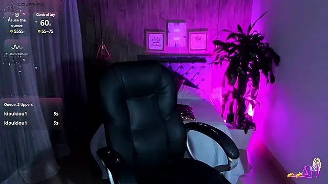 Snapshot of miichael_black chatting on January 26, 2025, 9:51 pm miichael black online show from January 26, 2025, 9:51 pm