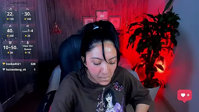 Snapshot of miichael_black chatting on February 25, 2025, 7:25 pm miichael black online show from February 25, 2025, 7:25 pm