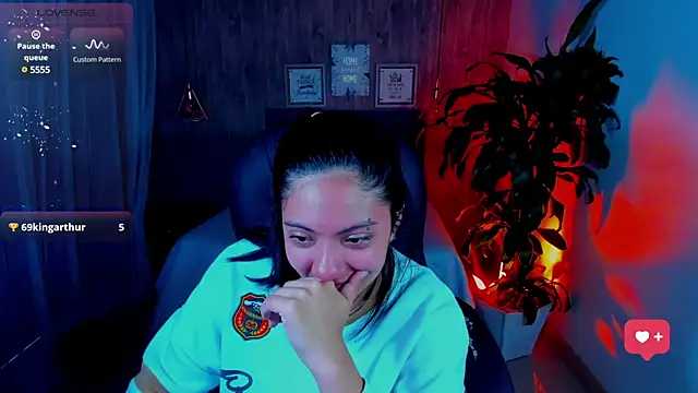 Snapshot of miichael_black chatting on March 7, 2025, 4:22 pm miichael black online show from March 7, 2025, 4:22 pm