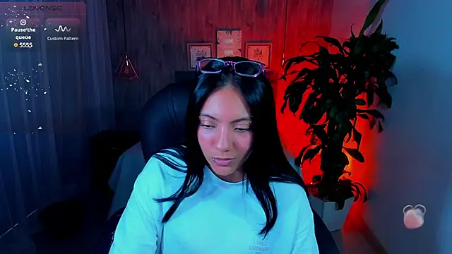 Snapshot of miichael_black chatting on March 14, 2025, 4:19 pm miichael black online show from March 14, 2025, 4:19 pm