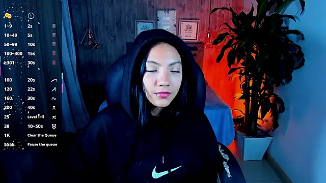 Snapshot of miichael_black chatting on September 19, 2025, 10:21 pm miichael black online show from September 19, 2025, 10:21 pm