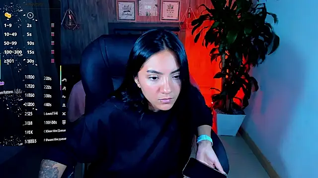 Snapshot of miichael_black chatting on September 28, 2025, 9:47 am miichael black online show from September 28, 2025, 9:47 am