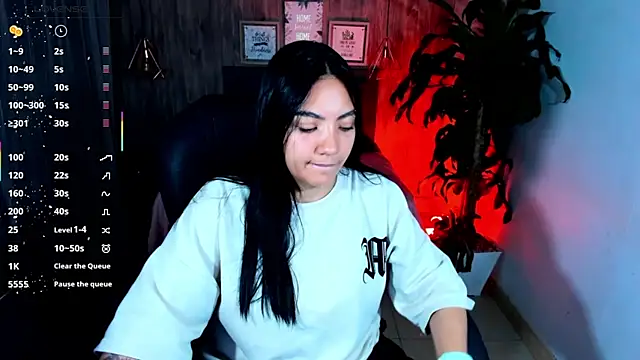 Snapshot of miichael_black chatting on October 6, 2025, 9:01 pm miichael black online show from October 6, 2025, 9:01 pm