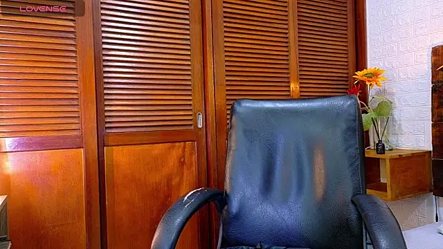 Snapshot of Celeste_sanz chatting on October 26, 2025, 10:54 am Celeste sanz online show from October 26, 2025, 10:54 am