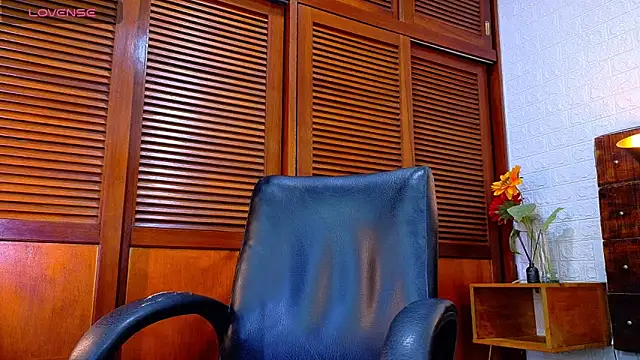 Snapshot of Celeste_sanz chatting on October 29, 2025, 10:06 am Celeste sanz online show from October 29, 2025, 10:06 am