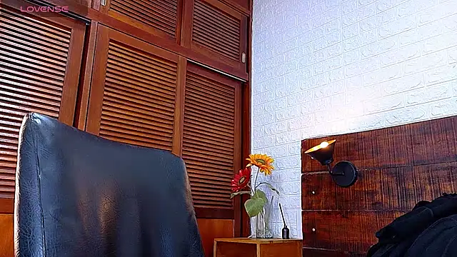 Snapshot of Celeste_sanz chatting on November 2, 2025, 11:12 am Celeste sanz online show from November 2, 2025, 11:12 am