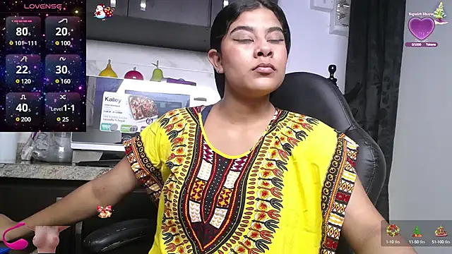 Snapshot of iniyalaboni chatting on December 24, 2024, 8:05 pm iniyalaboni online show from December 24, 2024, 8:05 pm