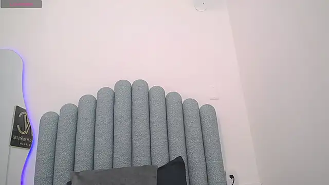 Snapshot of iniyalaboni chatting on February 27, 2025, 12:23 pm iniyalaboni online show from February 27, 2025, 12:23 pm