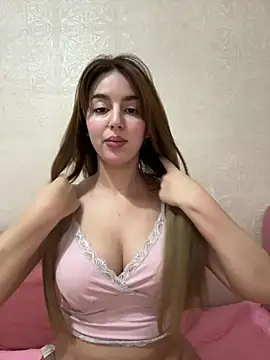 Hot malak online show from February 15, 2026, 4:47 pm