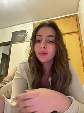 Hot malak online show from May 3, 2026, 9:32 pm