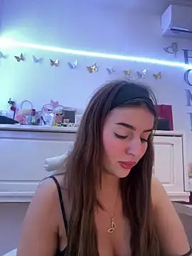 Hot malak online show from May 12, 2026, 11:02 pm