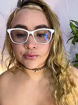 AshleyVXo online show from July 28, 2026, 2:51 am
