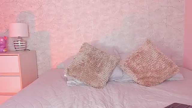 DahianaWalcott online show from February 20, 2025, 2:07 am