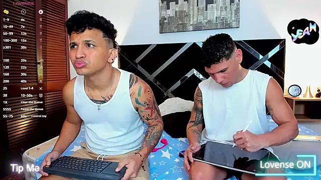 Snapshot of toyboys1 chatting on April 14, 2026, 3:45 am toyboys1 online show from April 14, 2026, 3:45 am