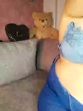 Snapshot of Cat_Sharisa chatting on January 22, 2025, 6:41 pm Cat Sharisa online show from January 22, 2025, 6:41 pm