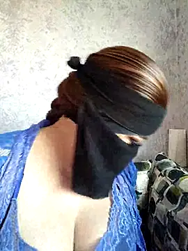 Snapshot of Cat_Sharisa chatting on November 9, 2025, 9:40 am Cat Sharisa online show from November 9, 2025, 9:40 am