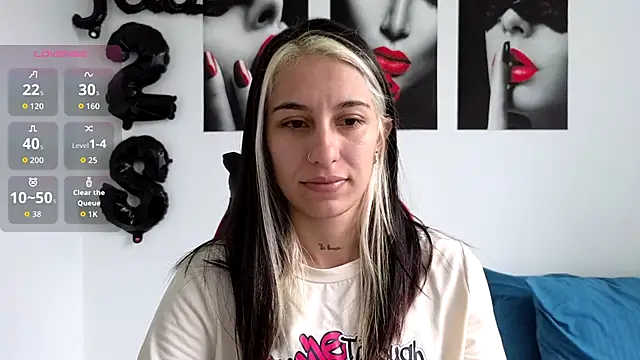 tammyandrade  online show from October 14, 2025, 1:01 pm