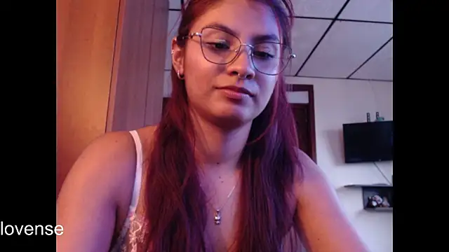 hanna beili online show from April 30, 2026, 8:57 pm