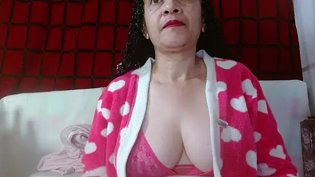 Snapshot of Tita_Madurita chatting on June 27, 2026, 8:19 am Tita Madurita online show from June 27, 2026, 8:19 am