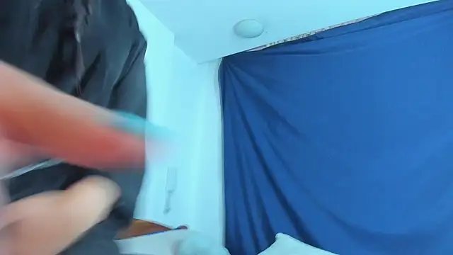 emiily15   online show from January 28, 2025, 8:36 pm