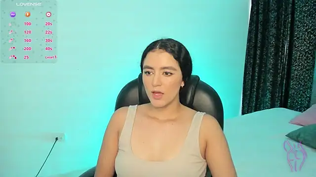 Snapshot of Adhara-zanne chatting on June 1, 2026, 6:53 pm Adhara-zanne online show from June 1, 2026, 6:53 pm