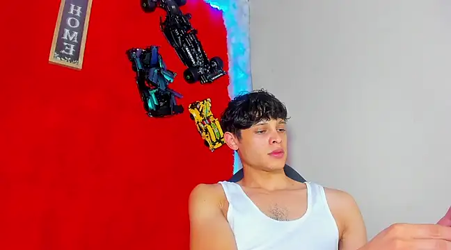 Snapshot of LilOwen_ chatting on March 4, 2025, 2:38 am LilOwen online show from March 4, 2025, 2:38 am