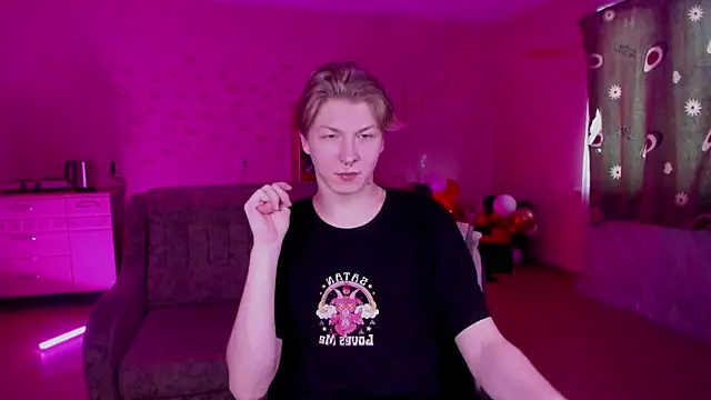 Snapshot of TheMikeSever chatting on January 27, 2025, 6:19 am TheMikeSever online show from January 27, 2025, 6:19 am