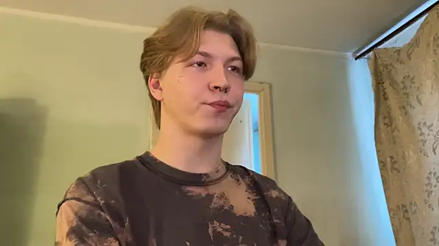 Snapshot of TheMikeSever chatting on September 30, 2025, 2:16 am TheMikeSever online show from September 30, 2025, 2:16 am