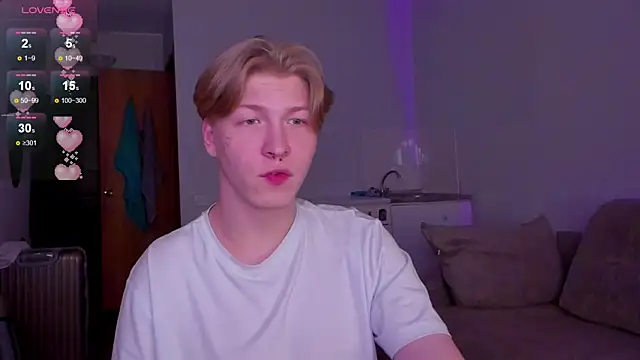 Snapshot of TheMikeSever chatting on November 21, 2025, 2:54 am TheMikeSever online show from November 21, 2025, 2:54 am