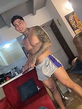 Snapshot of Dominiofit chatting on October 13, 2025, 4:45 am Dominiofit online show from October 13, 2025, 4:45 am