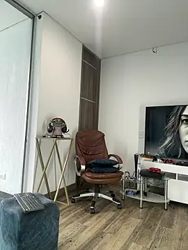 Snapshot of Dominiofit chatting on February 11, 2026, 12:32 pm Dominiofit online show from February 11, 2026, 12:32 pm